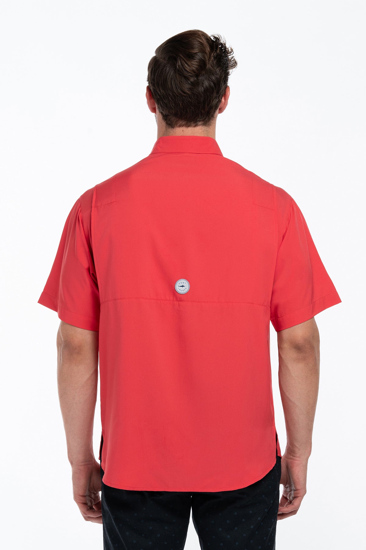 Camisa Tipo Pescador Hombre Manga Corta Color Rojo Outdoor Fort Lauder espalda