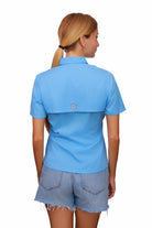 Blusa tipo Pescador Mujer manga corta color Azul Celeste espalda