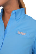 Blusa tipo Pescador Mujer manga larga color Azul Celeste frente acercamiento