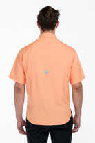 Camisa Tipo Pescador Hombre Manga Corta Naranja Fort Lauder espalda