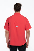 Camisa Tipo Pescador Hombre Manga Corta Color Rojo Outdoor Fort Lauder espalda