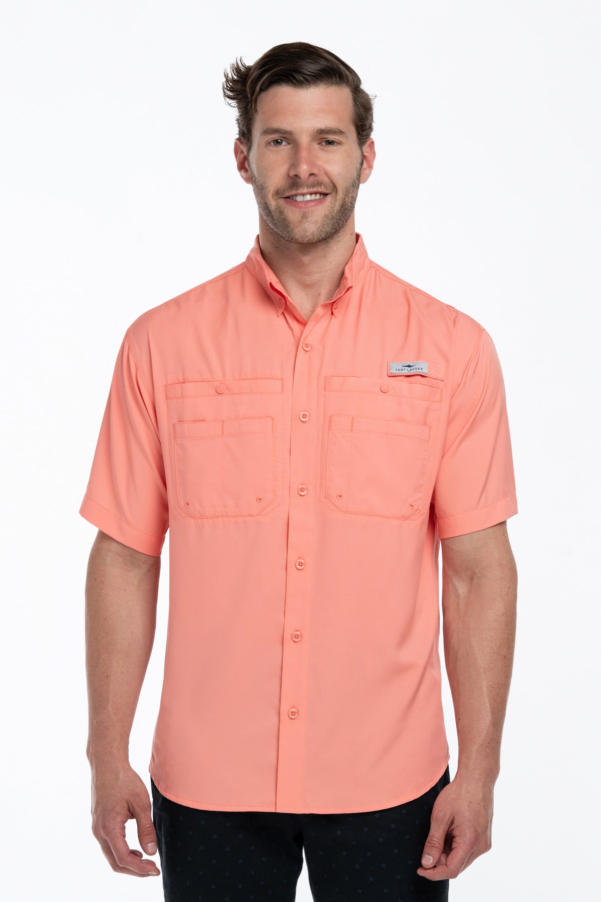 Camisa Tipo Pescador Hombre Manga Corta Color Salmón Fort Lauder frente