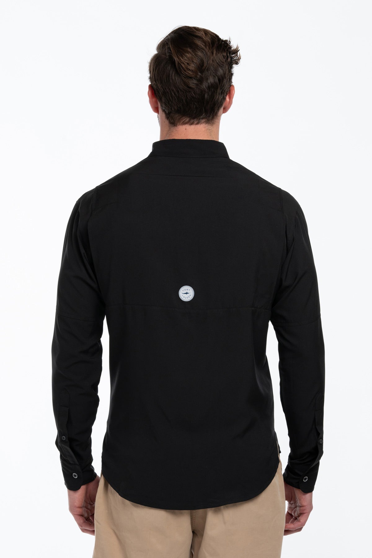 Camisa Tipo Pescador Hombre Manga Larga Negra Fort Lauder espalda